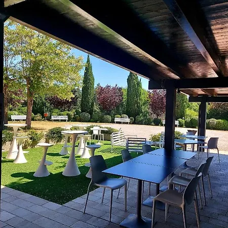 Montebello Park 3*
