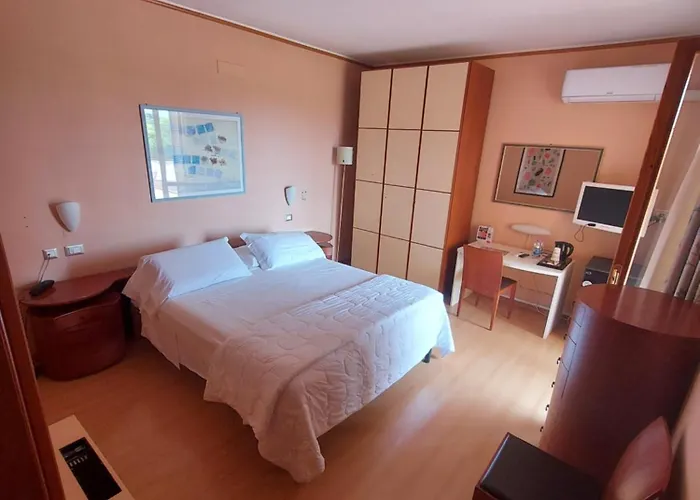 Montebello Park Hotel